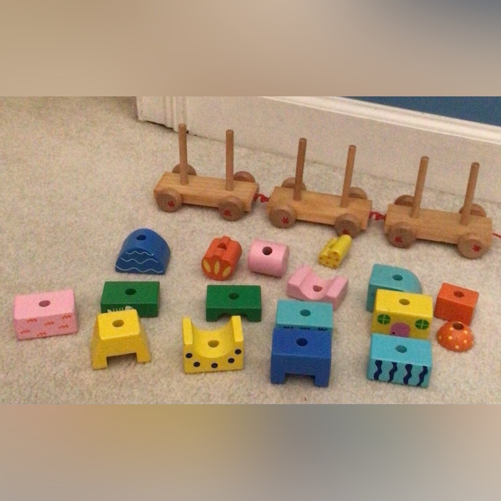 Blocks train - Picture 2 of 3